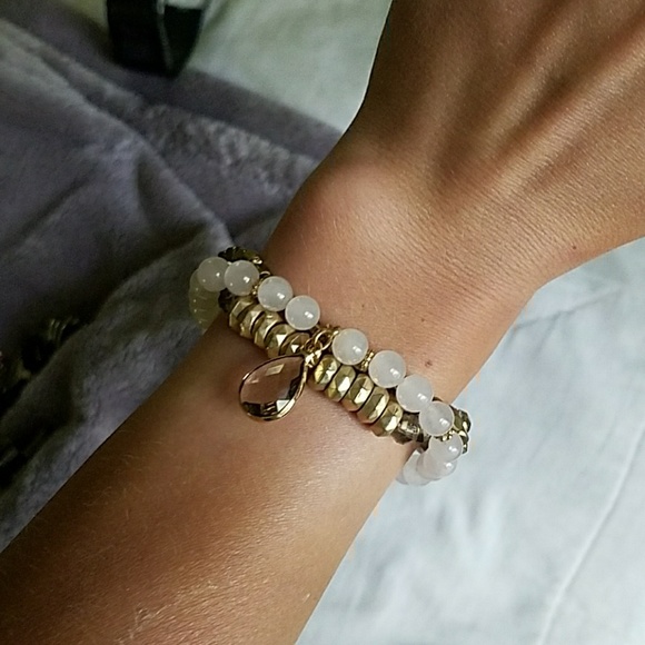 3 Bracelets Two Beaded Stretchy & One Silver Clasp - Picture 7 of 8